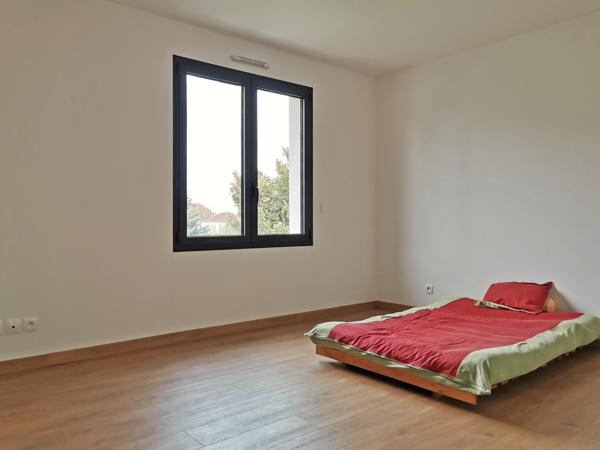 Villecresnes (94440) Maison moderne avec duplex indépendant en centre-ville !