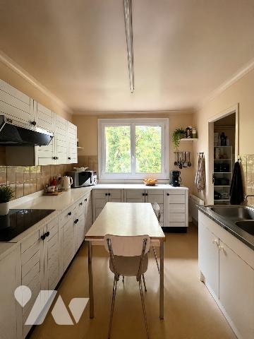 MAISON DE PLAIN PIED A FRANCHEVILLE / SECTEUR RESIDENTIEL