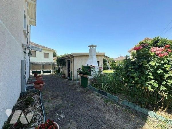 Maison de 173 m² - 5 Chambres - Fort potentiel - Possibilité 2 Appartements + Studio - Terrain ...