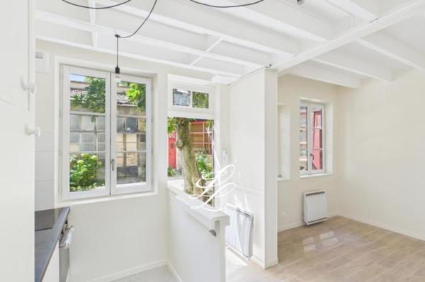 Vente - Appartement 2 pièces 42 m 2 Paris (75015)