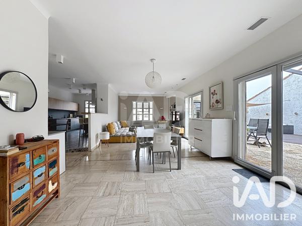 Maison à vendre 7 pièces 210 m² Le Thor