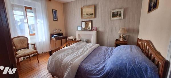 DINARD PROPRIETE DE 220m² sur terrain de 600m² environ