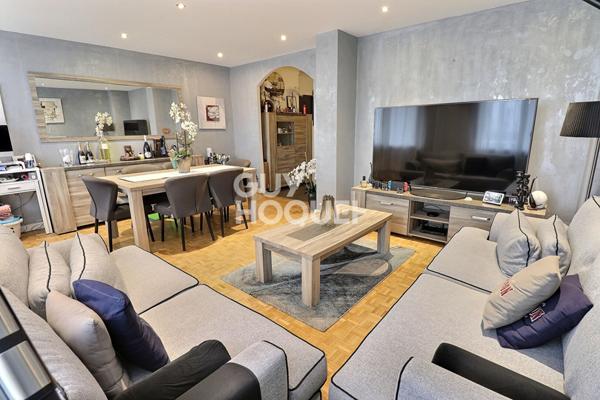 T4 avec balcons secteur Mermoz