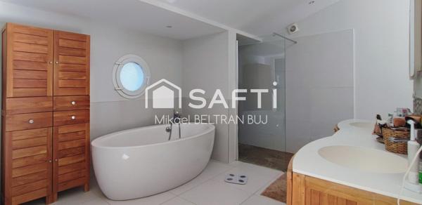 Sublime Villa de Prestige au cœur d’un Parc Arboré à Issanka