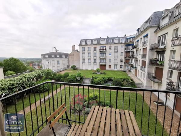 Appartement à louer 3 pièces 83.81m² Blois (41000)