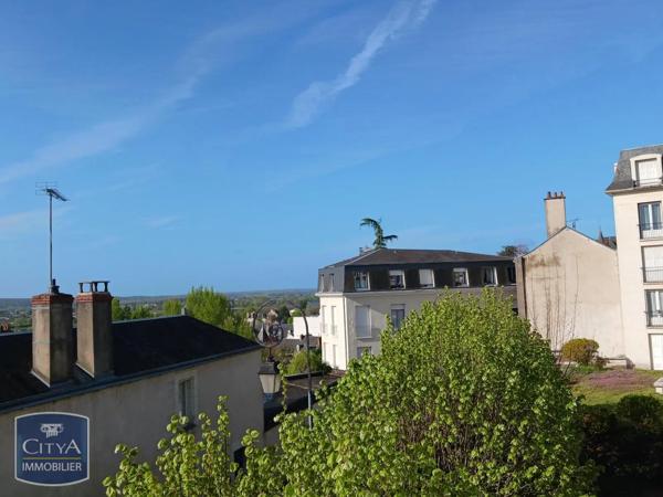 Appartement à louer 3 pièces 83.81m² Blois (41000)