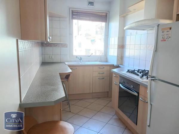 Appartement à louer 3 pièces 83.81m² Blois (41000)