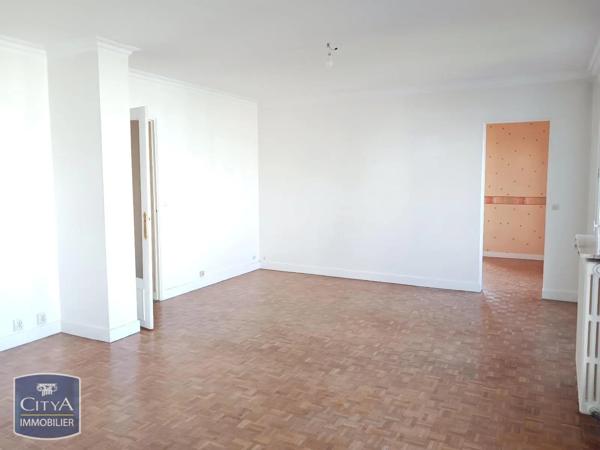 Appartement à louer 3 pièces 83.81m² Blois (41000)