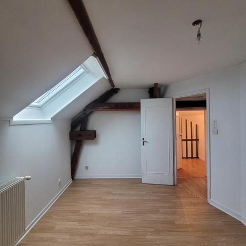 Duplex idéalement situé, proches des commerces.