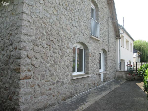 Une maison 3 chambres sur 950 m² de terrain