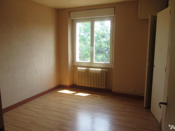 Une maison 3 chambres sur 950 m² de terrain