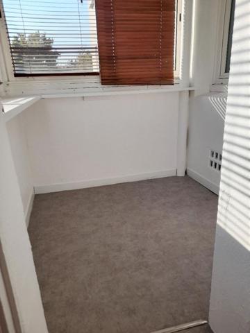 Appartement * 4 Pièces * 90 M² * 44200 Nantes * 790 * 90 * 880,  
Nantes 44200