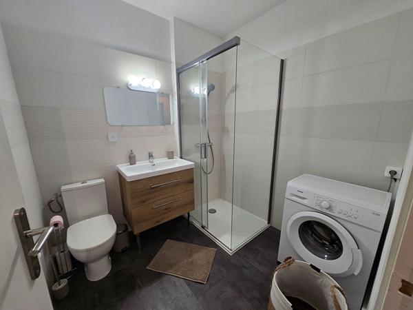 STUDIO MEUBLE 24 m²