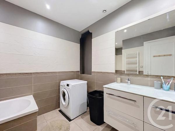 Appartement à vendre  5 pièces - 98 m 2   ST ETIENNE  - 42