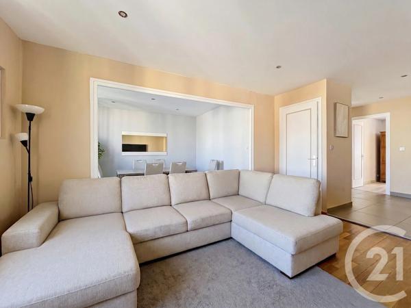Appartement à vendre  5 pièces - 98 m 2   ST ETIENNE  - 42