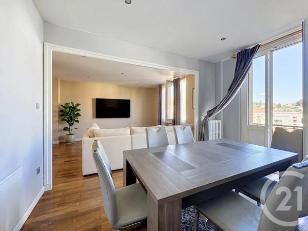 Appartement à vendre  5 pièces - 98 m 2   ST ETIENNE  - 42