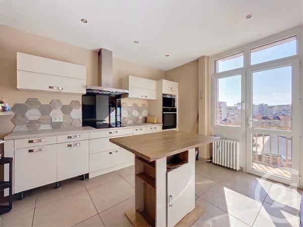 Appartement à vendre  5 pièces - 98 m 2   ST ETIENNE  - 42