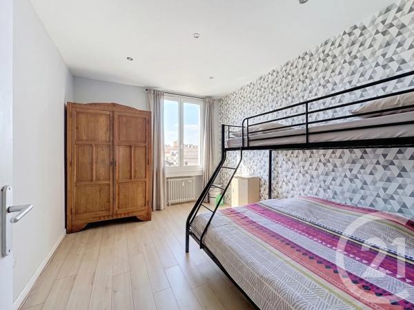 Appartement à vendre  5 pièces - 98 m 2   ST ETIENNE  - 42