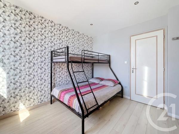 Appartement à vendre  5 pièces - 98 m 2   ST ETIENNE  - 42