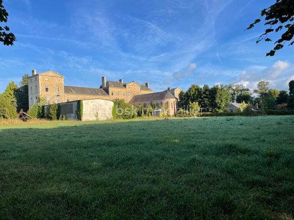 Immeuble de 2 595 m²