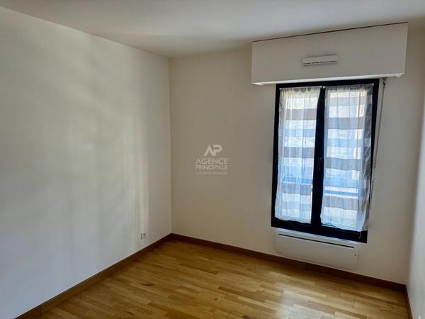 Appartement 4 pièce(s) - Ascenseur - terrasse - grand séjour - 78m² 445 000 € **  - Référence  4764