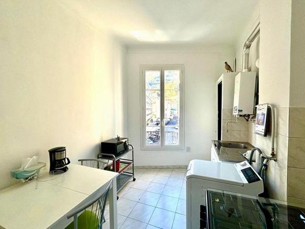Appartement centre-ville Nice Cessole 2 pièces 25m2 à rafraichir