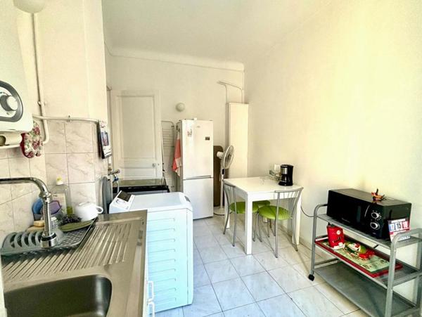 Appartement centre-ville Nice Cessole 2 pièces 25m2 à rafraichir