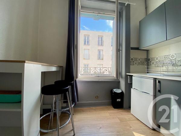 Appartement T1 à vendre  2 pièces - 26 m 2   ST ETIENNE  - 42