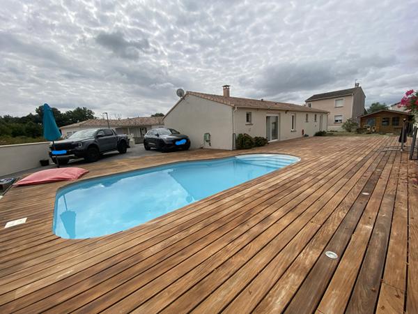 SAINT SULPICE LA POINTE Villa 6 pièces de 145 m3 avec piscine