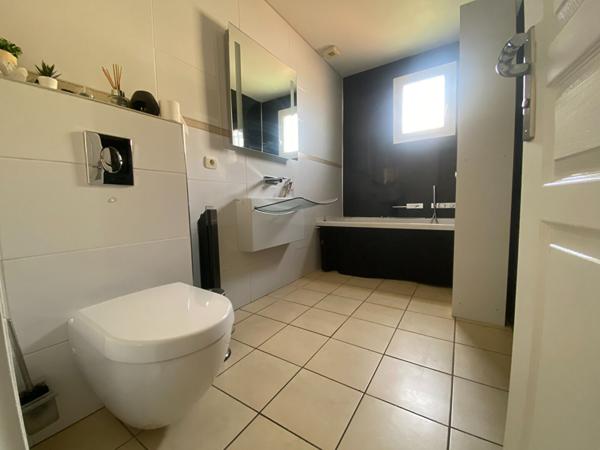 SAINT SULPICE LA POINTE Villa 6 pièces de 145 m3 avec piscine