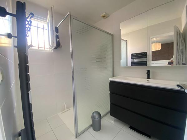 SAINT SULPICE LA POINTE Villa 6 pièces de 145 m3 avec piscine