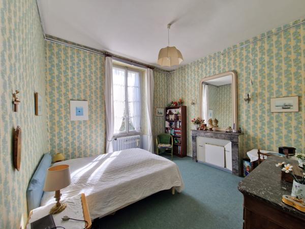 Maison 12 pièce(s) 7 chambre(s) 262.19 m²