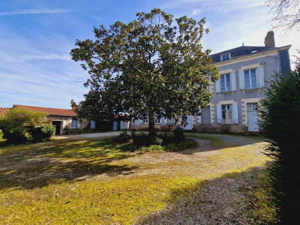 Maison 12 pièce(s) 7 chambre(s) 262.19 m²