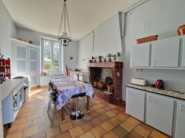 Maison 12 pièce(s) 7 chambre(s) 262.19 m²