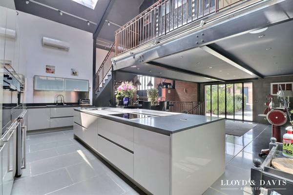 LOFT DE HAUT STANDING