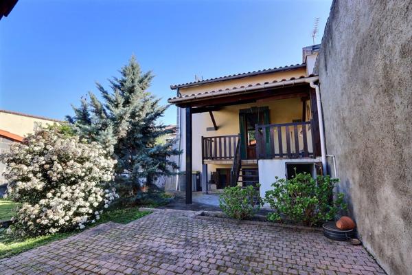 CHARMANTE MAISON DE VILLE AVEC JARDIN - MONTFERRAND