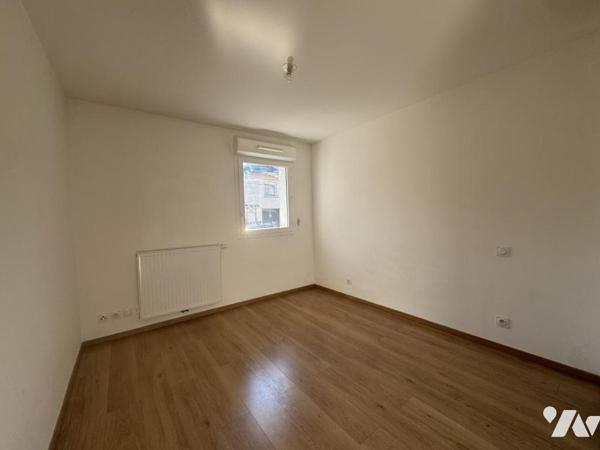 Appartement T3 avec balcon et garage, Résidence récente 