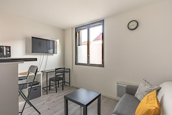 STUDIO 21 m² ? 157 000  ? INVESTISSEMENT LOCATIF ? MÉTRO LIGNE 7