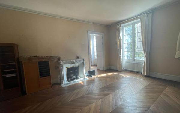 Maison à vendre    6 pièces •  Gien
