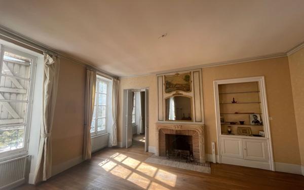 Maison à vendre    6 pièces •  Gien