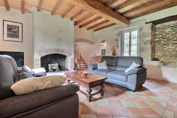 Propriété 13,5 hectares avec deux maisons !!!