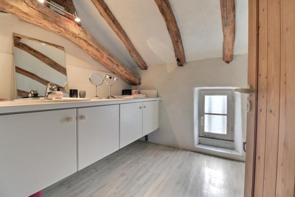 Propriété 13,5 hectares avec deux maisons !!!