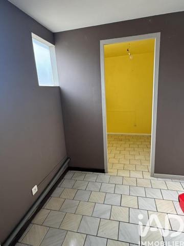 Maison à vendre 5 pièces 144 m² Sansais