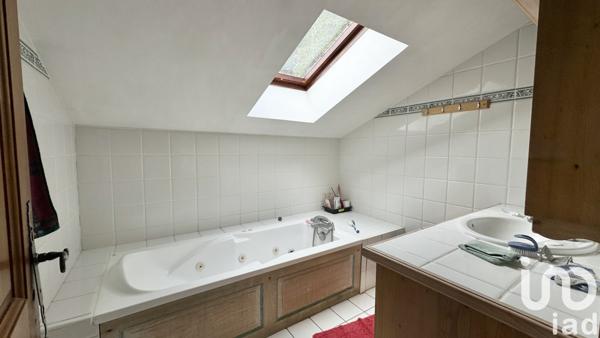 Maison à vendre 6 pièces 191 m² Thyez