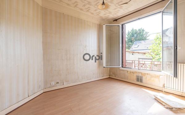 Maison à vendre    2 pièces •  Saint-Maur-des-Fossés