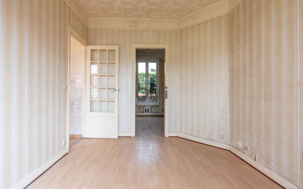 Maison à vendre    2 pièces •  Saint-Maur-des-Fossés