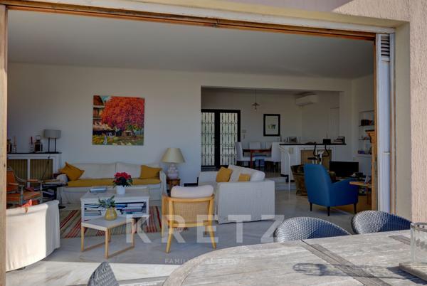 Villa vue mer imprenable au pied de la forêt communale de Vinaigrier