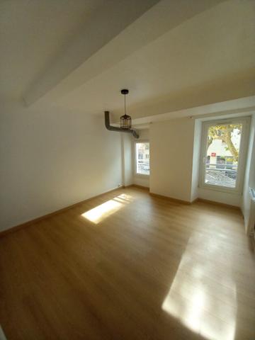 GRAND T3 DE 77.75 M2 CENTRE VILLE