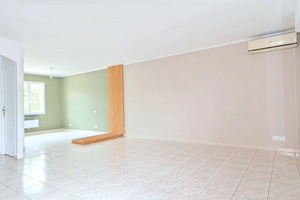 Maison 4 pièces (possibilité 5) sur Castries sur un terrain de 300 m²