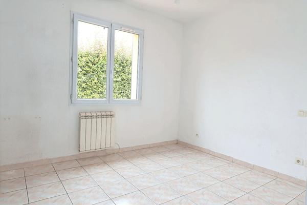 Maison 4 pièces (possibilité 5) sur Castries sur un terrain de 300 m²